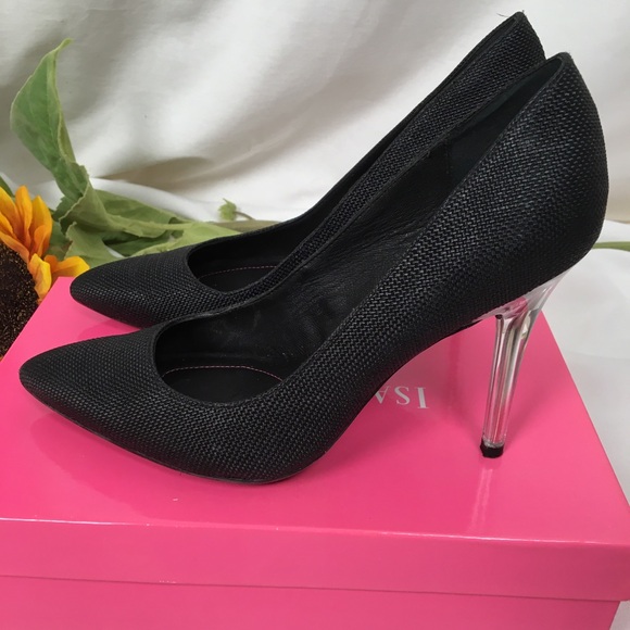 Isaac Mizrahi IsLeeza Textured Black Pumps with Clear Heel - Picture 4 of 15
